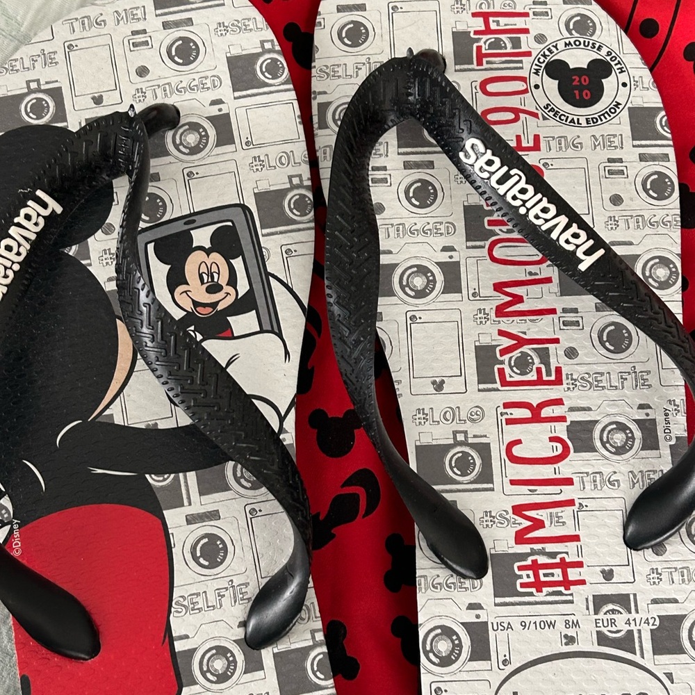 NWOT Havainas flip flops - Picture 2 of 3